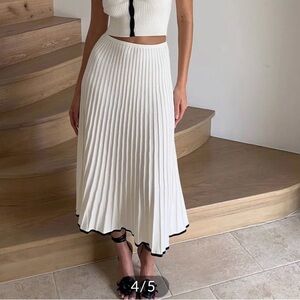 White Pleated Sweater Skirt
